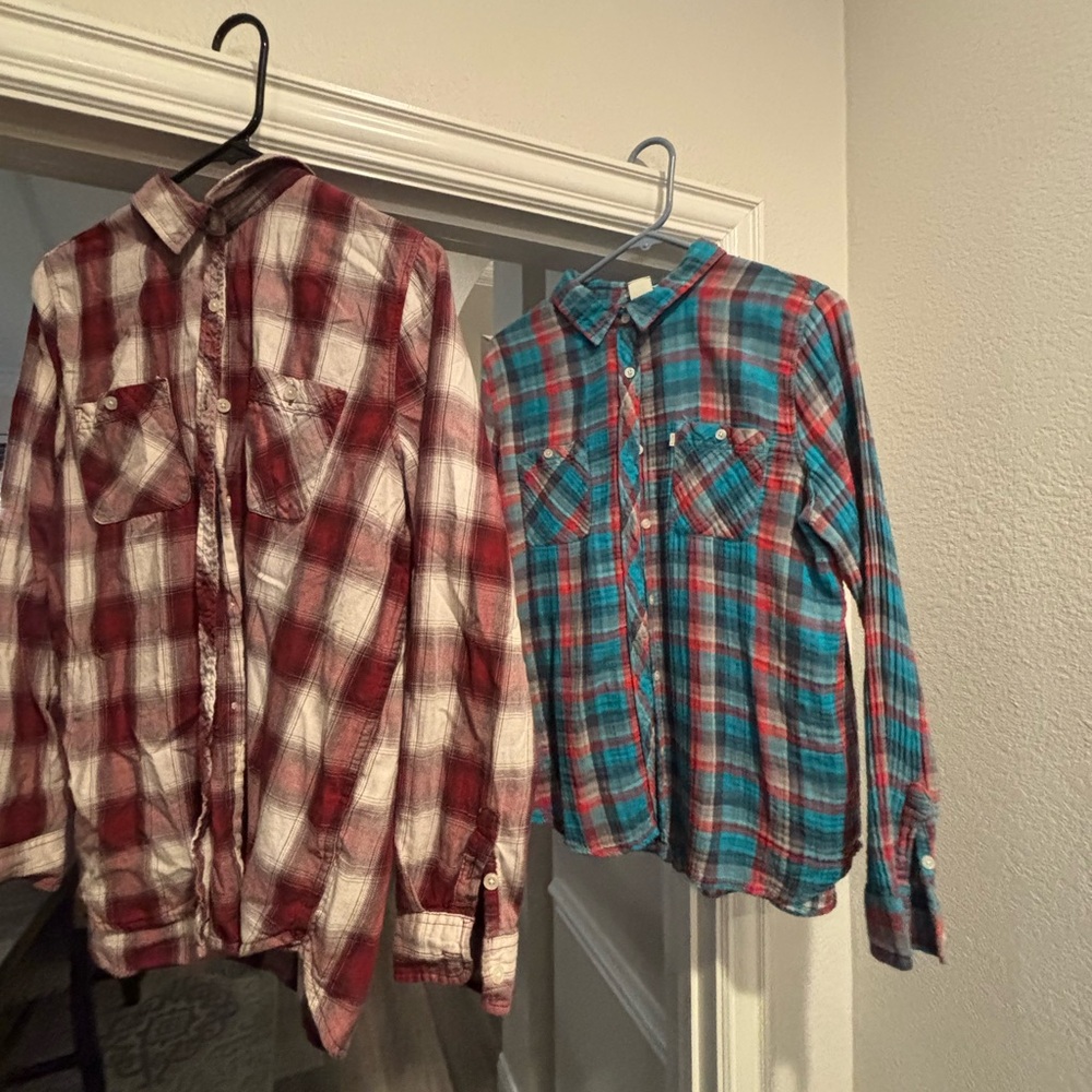 Levi’s Plad shirt bundle 
both great condition